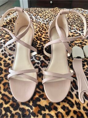 Pashion Footwear Convertible Heels- The Sandy- Latte- size 8